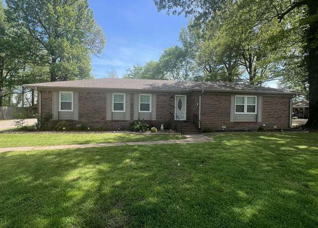Property at 161 Cedar Sts, Union City, TN 38261, 3 beds, 2.5 baths