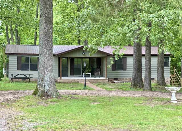 Property at 676 Public Wells Rd, Martin, TN 38237, 3 beds, 2 baths