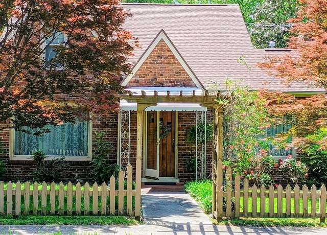 Property at 307 Elm St, Martin, TN 38237, 3 beds, 1.5 baths