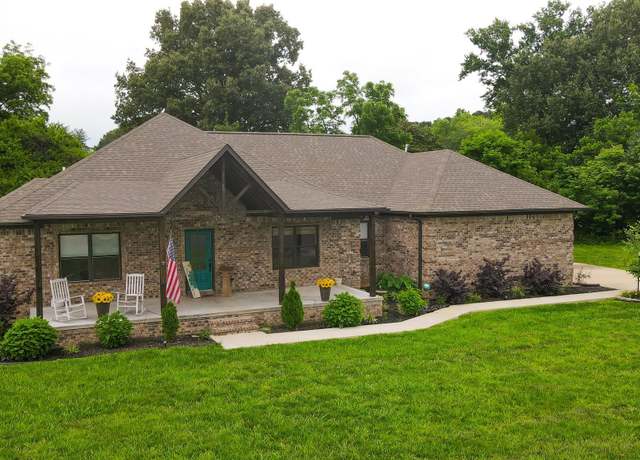 Property at 136 Collins Dr, Martin, TN 38237, 3 beds, 2 baths
