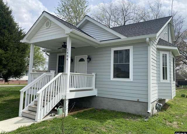 Property at 1404 Madison St, Padu, KY 42001, 3 beds, 2.5 baths