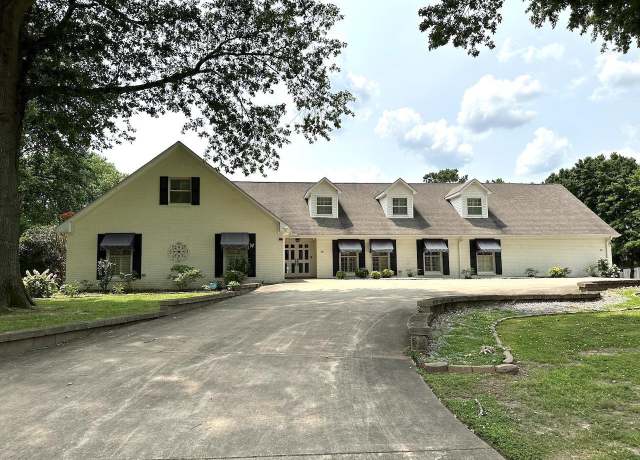 Property at 2203 Wedgewood Dr, Union City, TN 38261, 6 beds, 5 baths