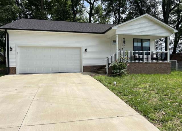 Property at 414 Panola Dr, Martin, TN 38237, 3 beds, 2 baths