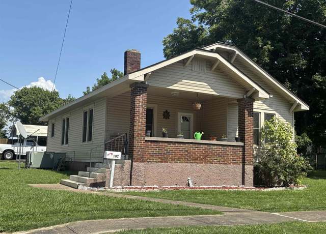 Property at 107 West Street St, Fulton, KY 42041, 3 beds, 1.5 baths