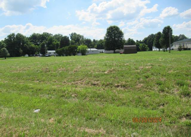 Property at 622 Homestead Dr, Troy, TN 38260