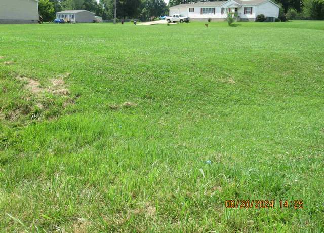 Property at 620 Homestead Dr, Troy, TN 38260