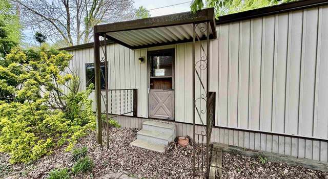 Photo of 240 Third St, Hornbeak, TN 38232