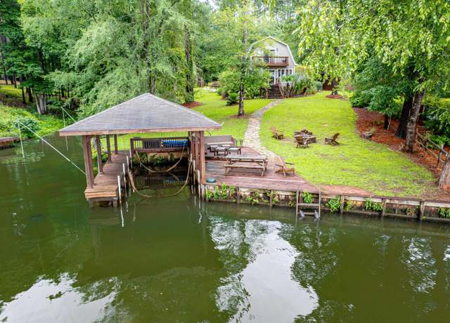 Property at 408 Rockville Springs Dr, Eatonton, GA 31024, 4 beds, 2 baths