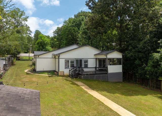 Property at 120 Daylight Dr, Eatonton, GA 31024, 3 beds, 2 baths