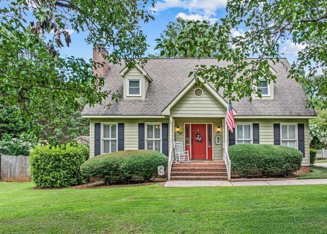 Property at 991 Crawford St, Madison, GA 30650, 3 beds, 2.5 baths