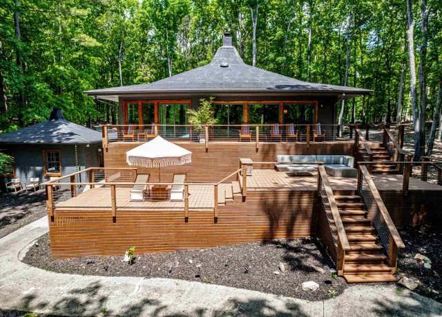 Property at 114 Oak Ridge Ln, Eatonton, GA 31024, 3 beds, 3.5 baths