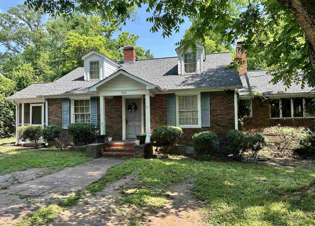 Property at 306 Greene St, Greensboro, GA 30642, 3 beds, 2 baths