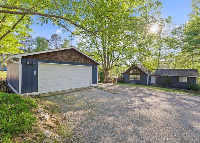 Property at 150 Possum Point Dr, Eatonton, GA 31024, 4 beds, 3 baths