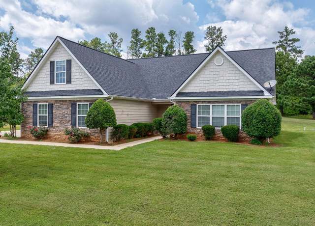 Property at 1050 Whispering Lakes Trl, Madison, GA 30650, 4 beds, 2 baths