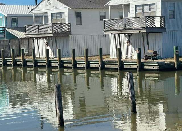 Property at 219, 221 Bayshore Dr, Palacios, TX 77465, 1 bed, 1 bath