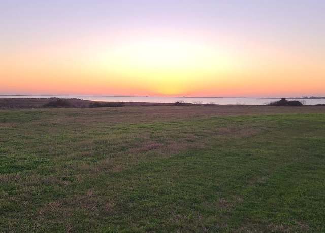 Property at 3561 Kiawah Cir, Palacios, TX 77465