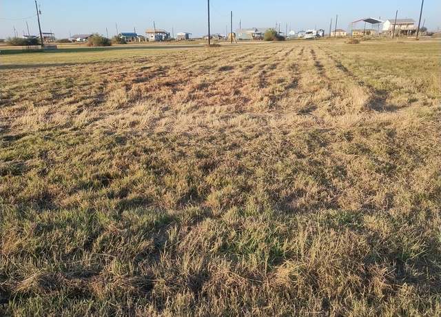 Property at 185 Porpoise Dr, Palacios, TX 77465