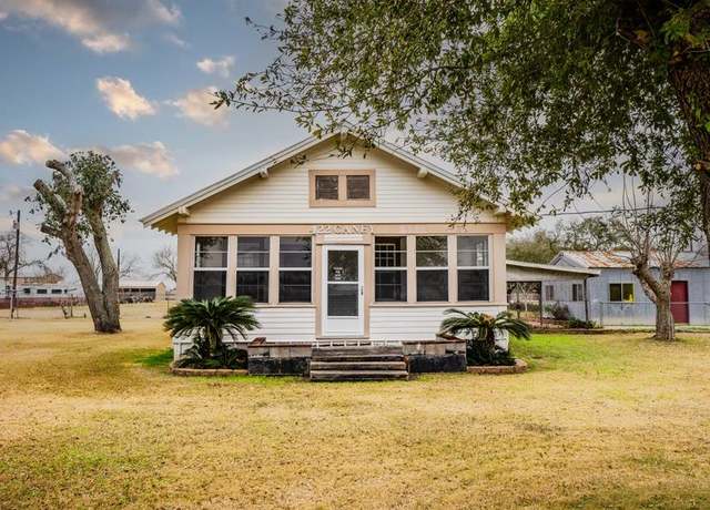 Property at 422 Caney, Matagorda, TX 77457, 2 beds, 1 bath