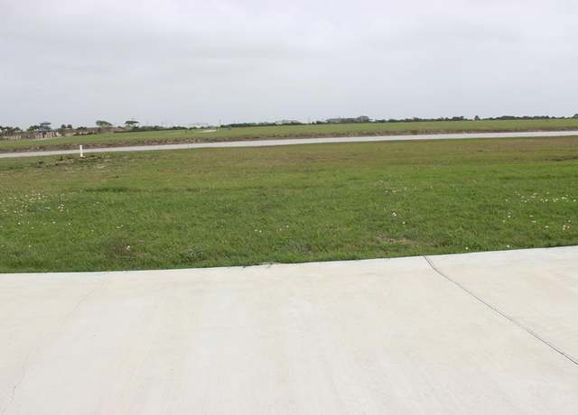 Property at 2924 Hammock Ct, Palacios, TX 77465