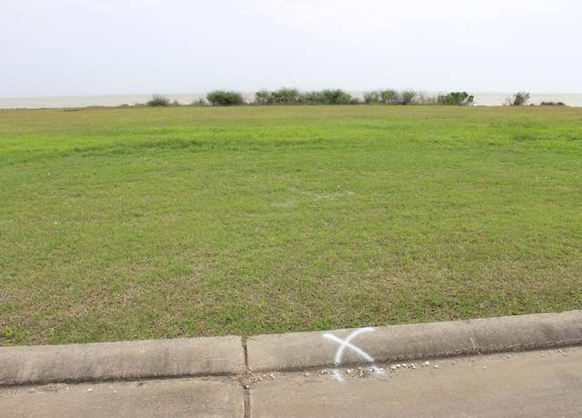Property at 3329 Bay Point Dr, Palacios, TX 77465