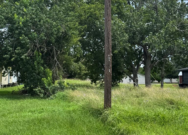 Property at 1102 Perryman, Palacios, TX 77465