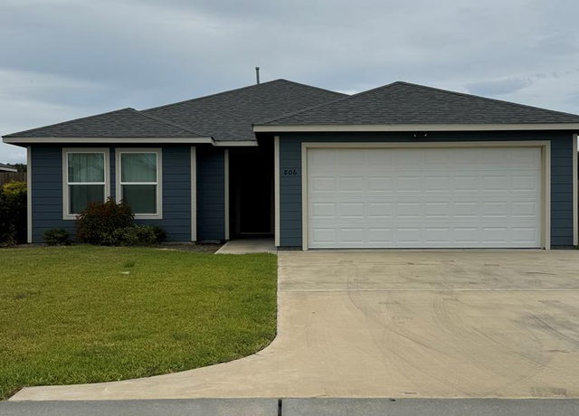 Property at 806 Flycatcher Dr, Palacios, TX 77465, 3 beds, 2 baths