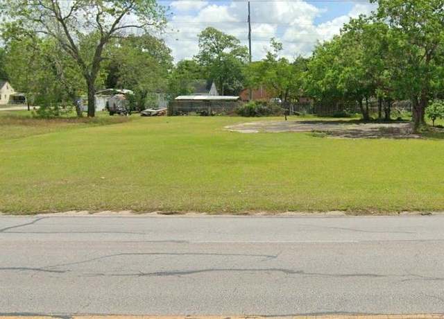 Property at 1313 Avenue F ( Highway 60), Bay City, TX 77414
