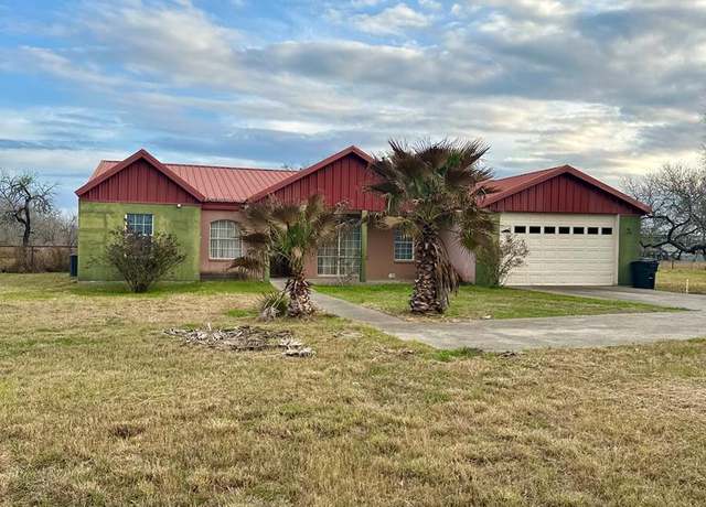 Property at 522 S Cr 619, Skidmore, TX 78389, 4 beds, 3 baths