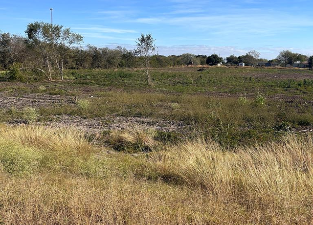 Property at 1130 N US Highway 181 Frontage Rd, Beeville, TX 78102