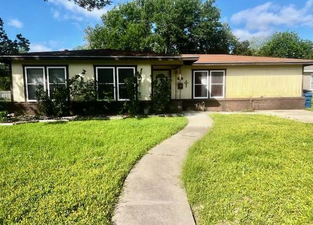 Property at 502 Stephenson St, Beeville, TX 78102, 3 beds, 2 baths