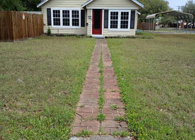 Property at 1402 N Tyler St, Beeville, TX 78012, 4 beds, 2 baths