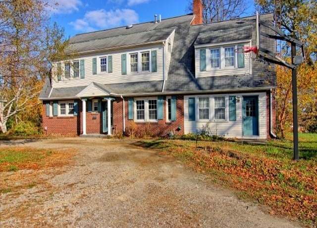 Property at 508 Hill St, Connersville, IN 47331, 5 beds, 2 baths