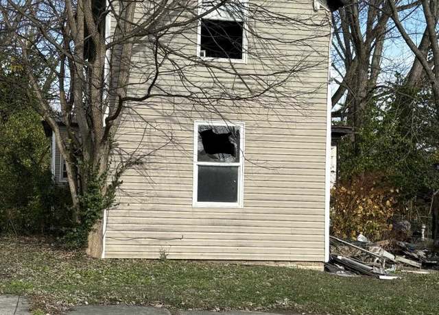 Property at 634 11th St, Connersville, IN 47331, 3 beds, 1 bath
