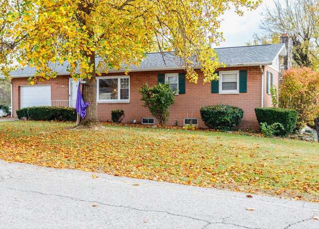 Property at 1305 7th St, Connersville, IN 47331, 3 beds, 1 bath