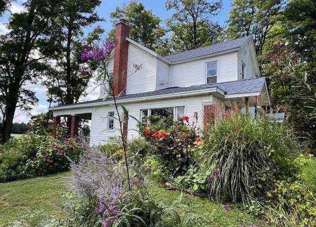 Property at 2844 Country Club Rd, Connersville, IN 47331, 4 beds, 2 baths