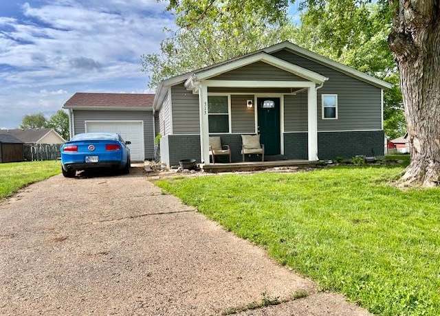 Property at 313 Hickory Ct, Connersville, IN 47331, 3 beds, 1.5 baths