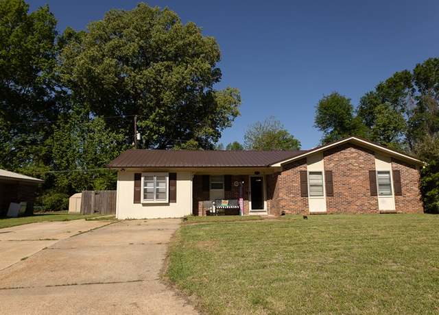 Property at Undisclosed address, Grenada, MS 38901, 4 beds, 2 baths
