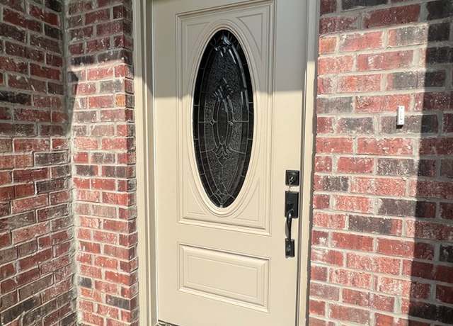 Property at Undisclosed address, Grenada, MS 38901, 3 beds, 2 baths