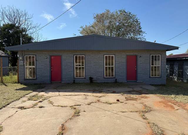 Property at 1500 Lubbock St, Sweetwater, TX 79556, 4 beds, 2 baths