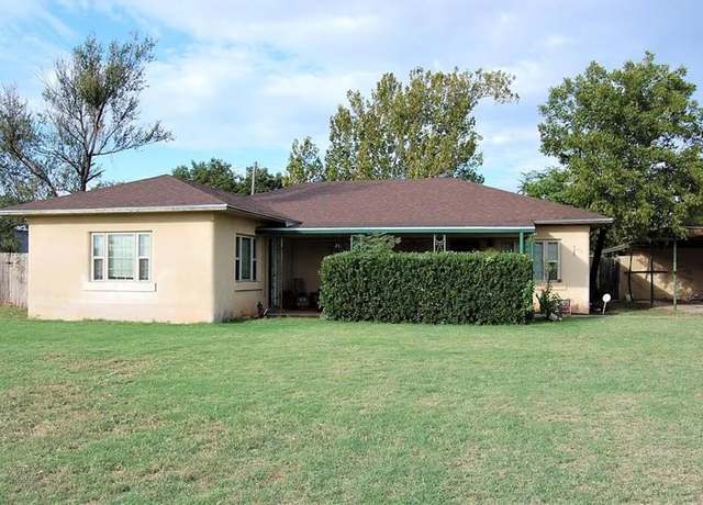 Property at 1700 Lamar St, Sweetwater, TX 79556, 3 beds, 1 bath