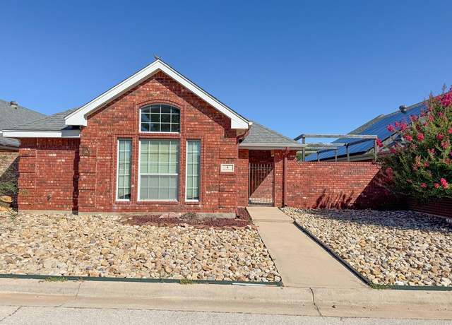 Property at 4 Club Trl, Sweetwater, TX, 2 beds, 2 baths