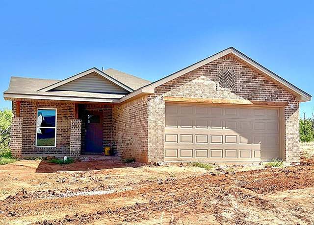 Property at 1649 Creekside Ave, Sweetwater, TX, 3 beds, 2 baths