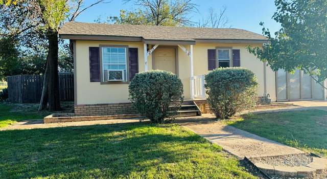 Photo of 2014 Douglas St, Sweetwater, TX 79556