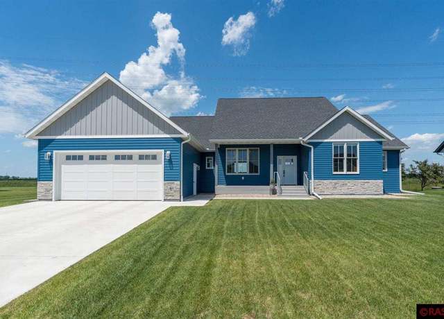 Property at 51 Prairie Ct, North Mankato, MN 56003, 3 beds, 2.5 baths