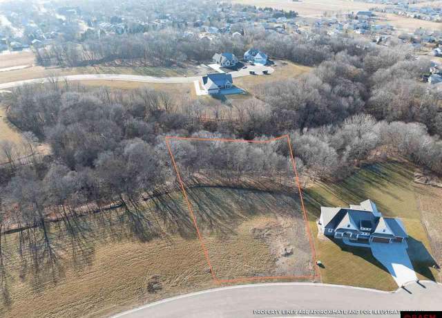 Property at 31 North Pointe Ct, North Mankato, MN 56003