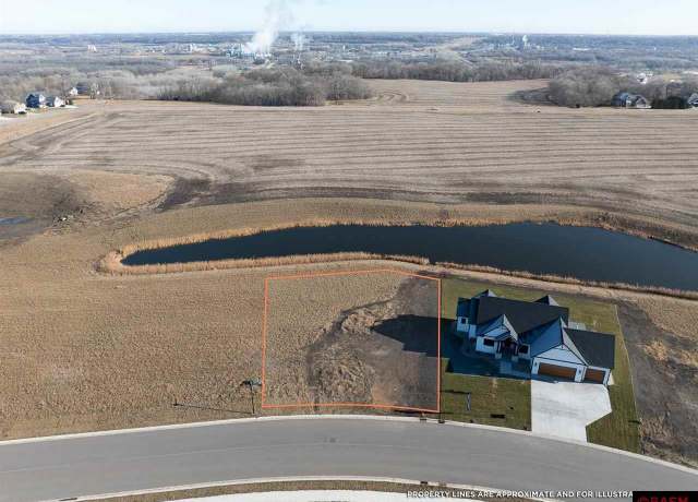Property at 2140 Deerwood Dr, North Mankato, MN 56003