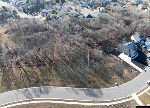 Property at 27 South Pointe Ct, North Mankato, MN 56003