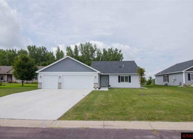 Property at 310 St. Andrews Ct, Mapleton, MN 56065, 3 beds, 2 baths