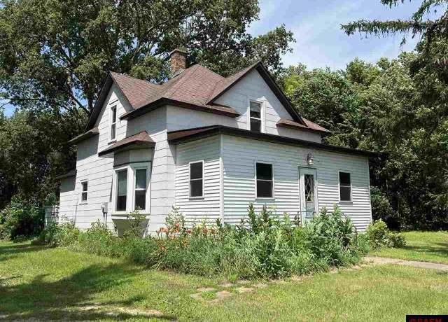 Property at 41621 760th Avenue Ave, St. James, MN 56081, 4 beds, 1 bath