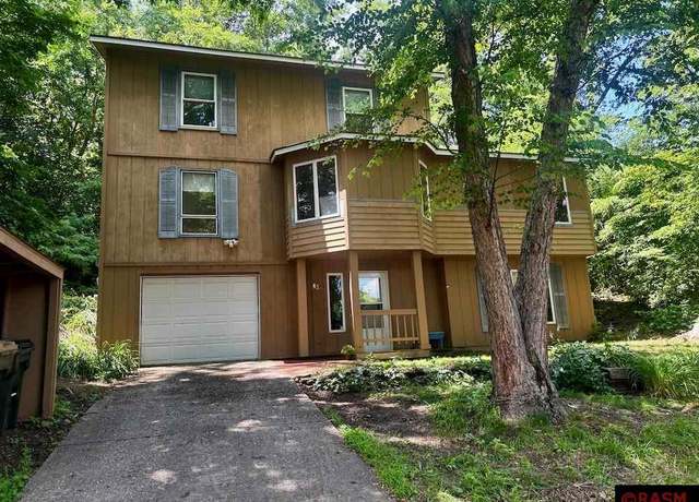 Property at 430 S 7th St, St. Peter, MN 56082, 5 beds, 2 baths